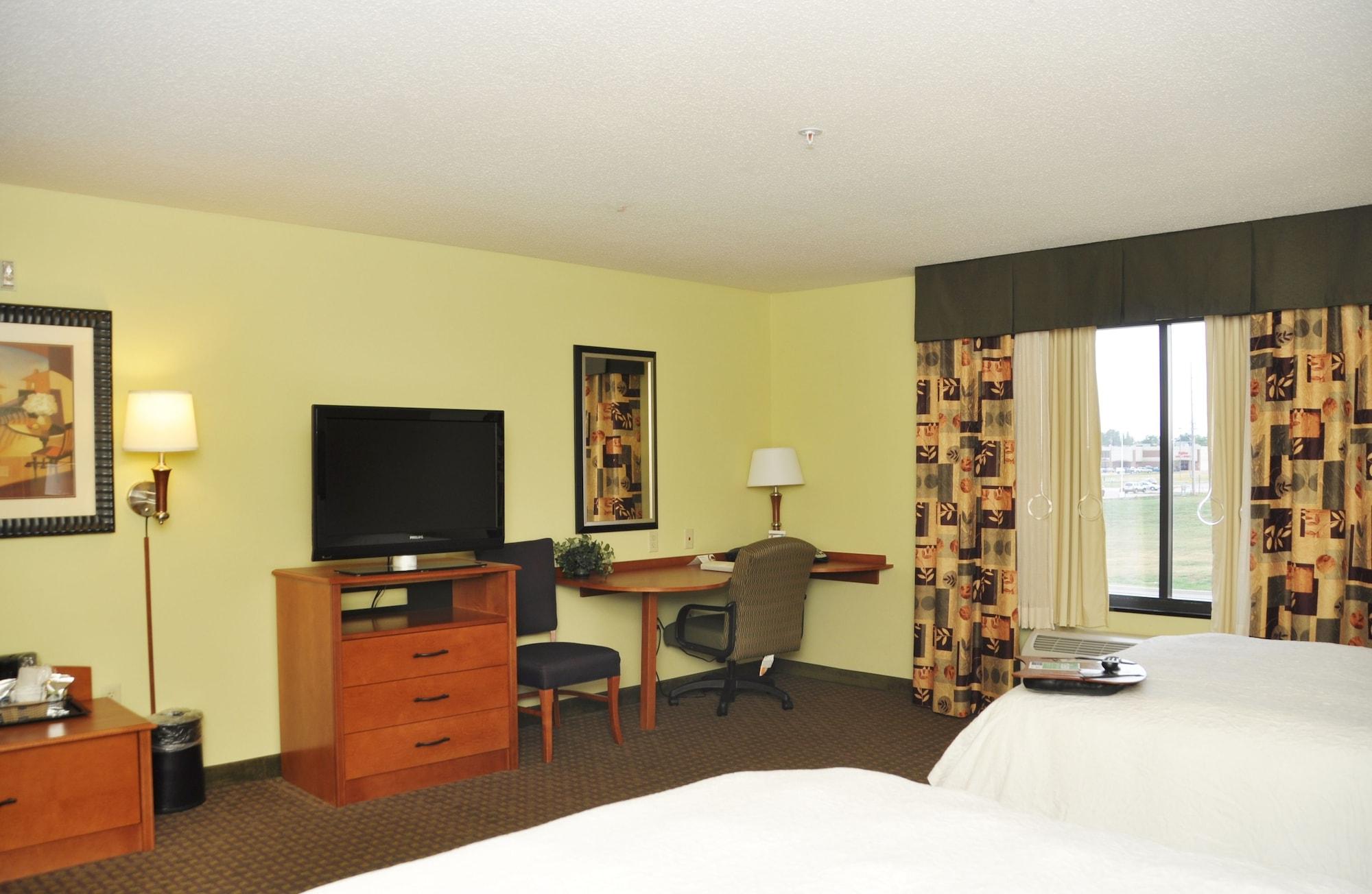 Hampton Inn Macomb Dış mekan fotoğraf