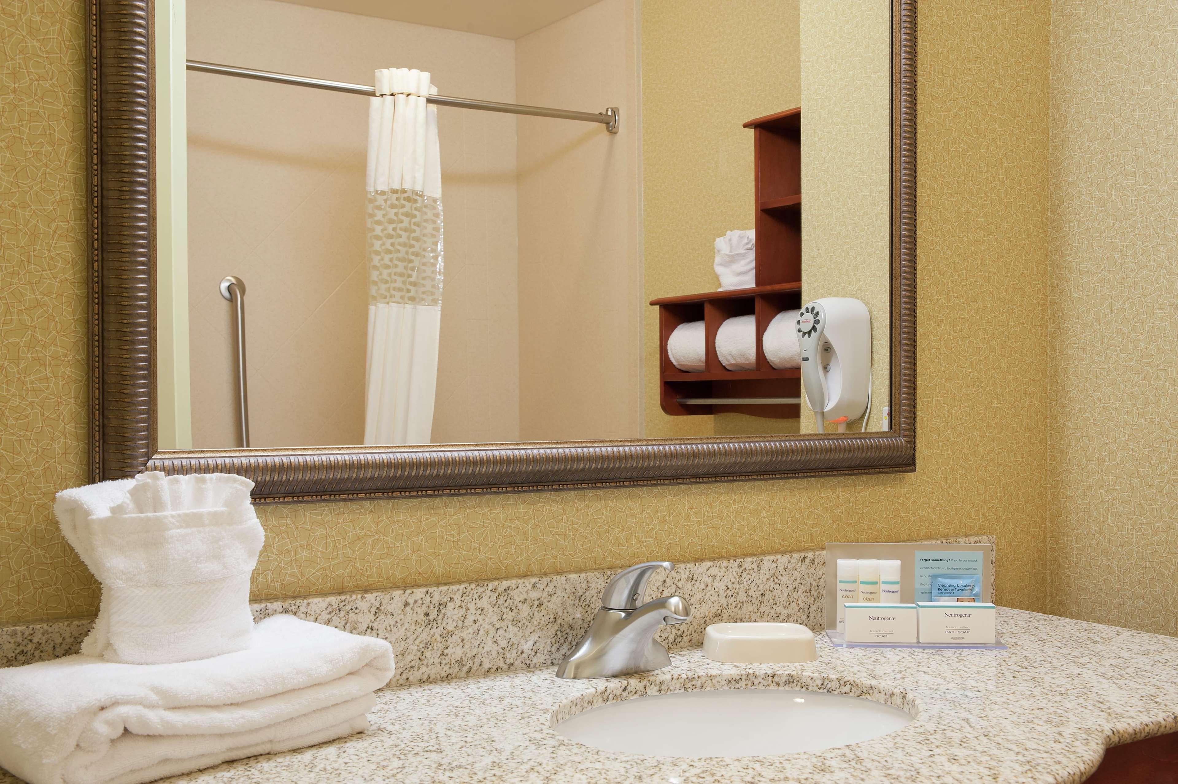 Hampton Inn Macomb Dış mekan fotoğraf
