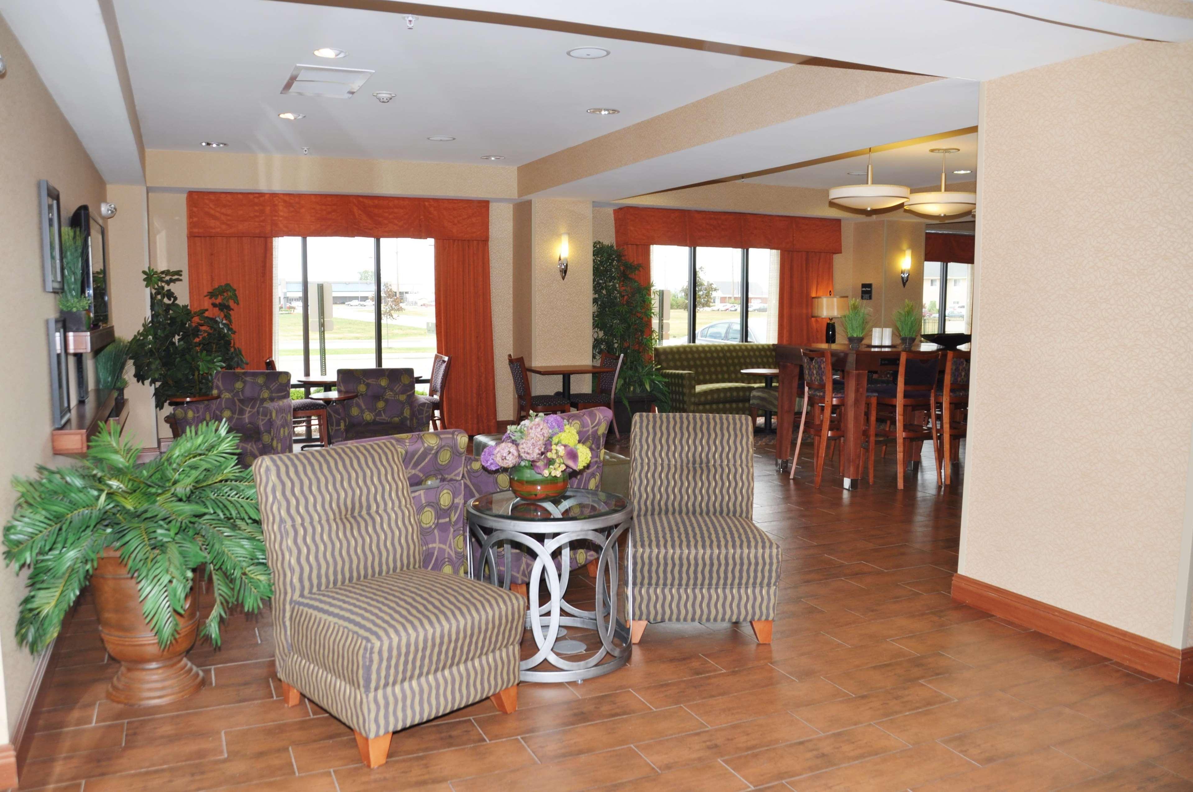 Hampton Inn Macomb Dış mekan fotoğraf