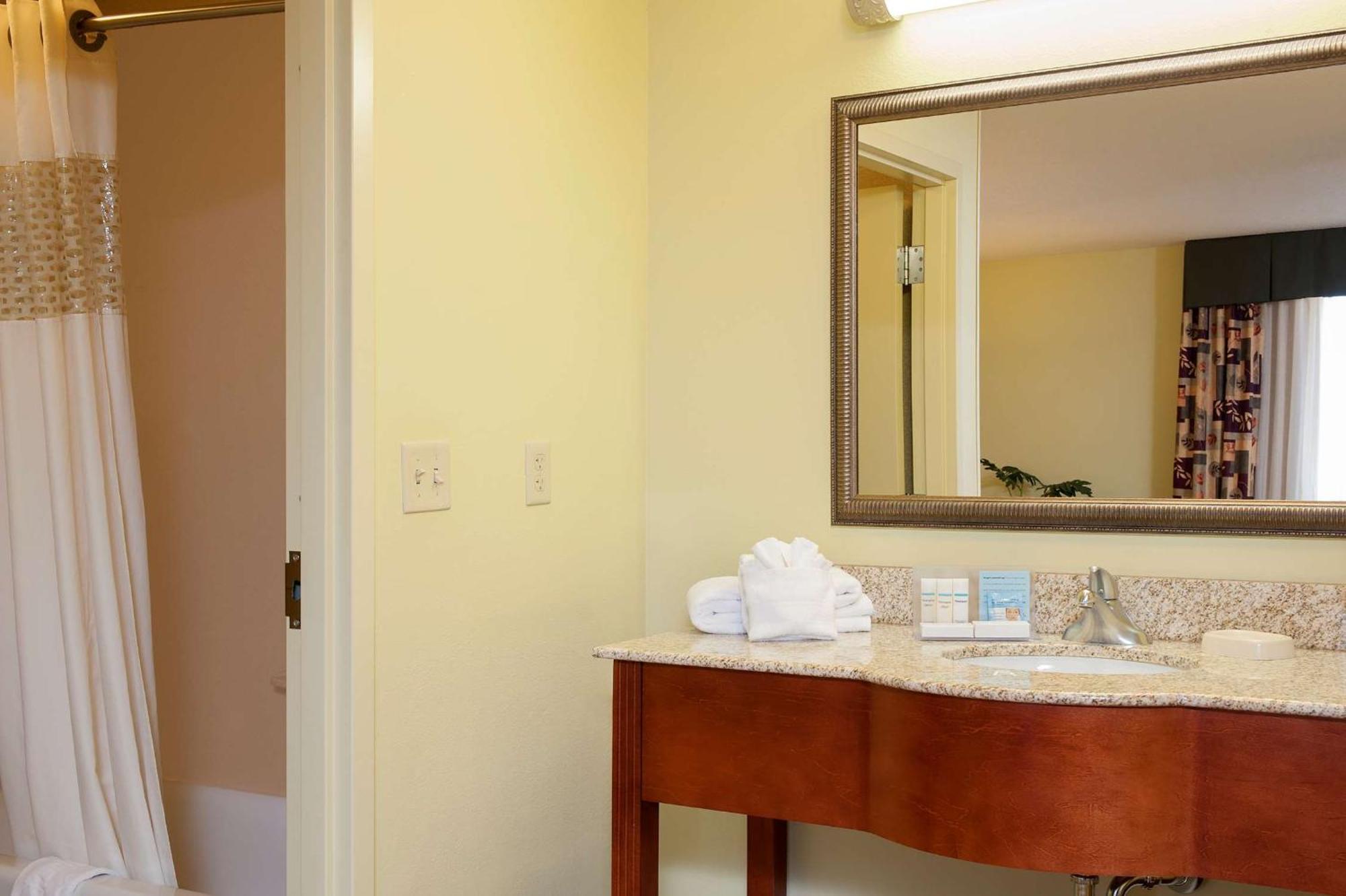 Hampton Inn Macomb Dış mekan fotoğraf