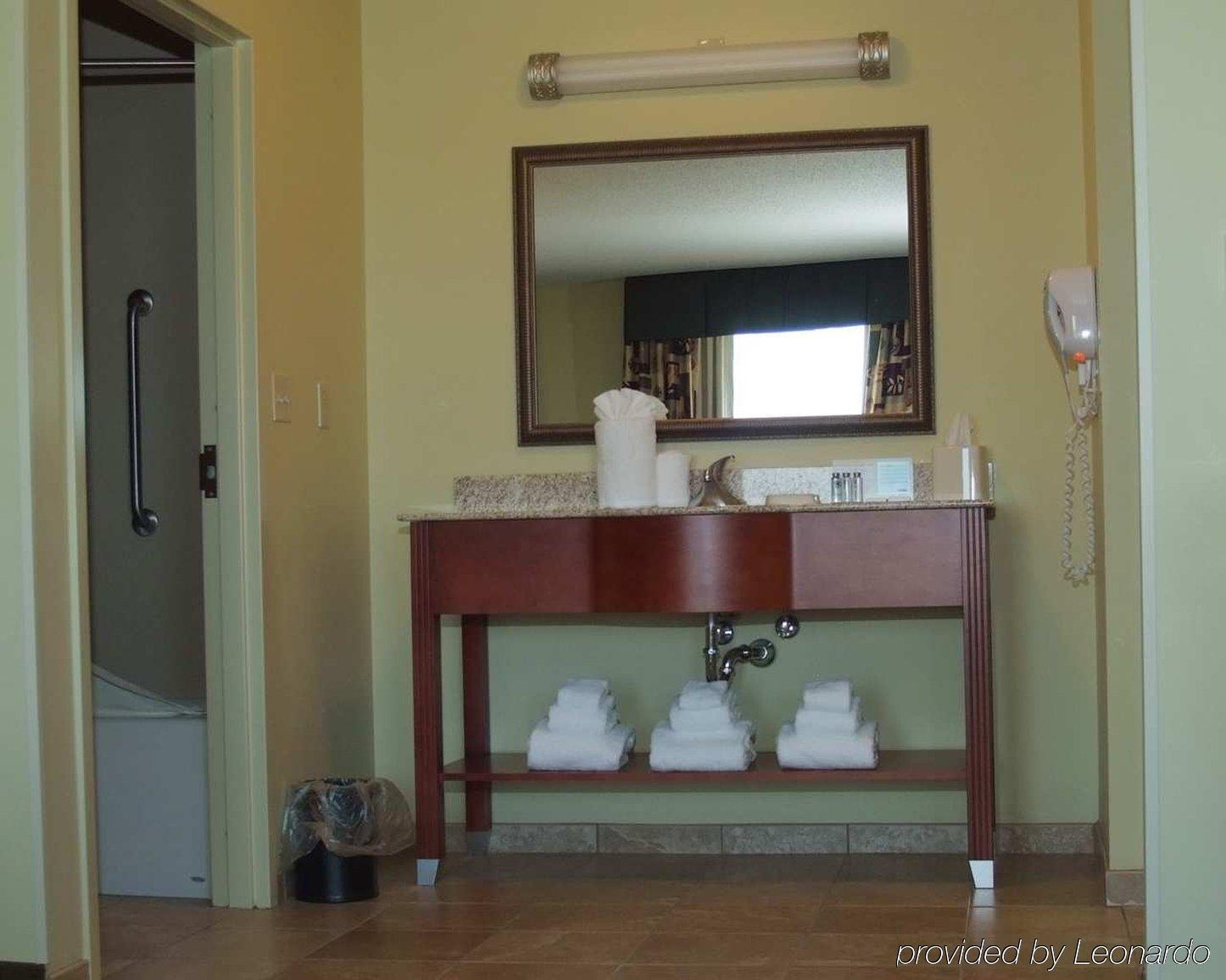 Hampton Inn Macomb Oda fotoğraf